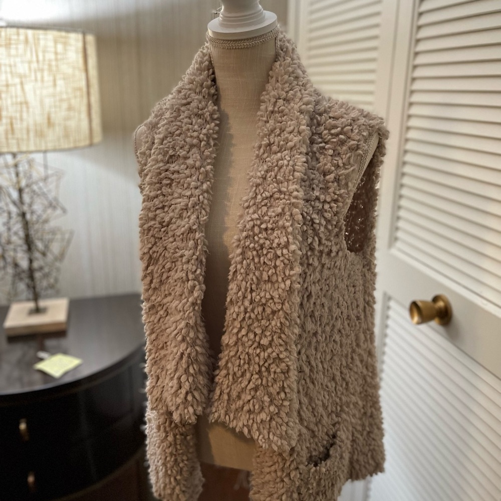 Faux lambs Vest